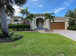 840 3rd Ave S, Tierra Verde, FL 33715