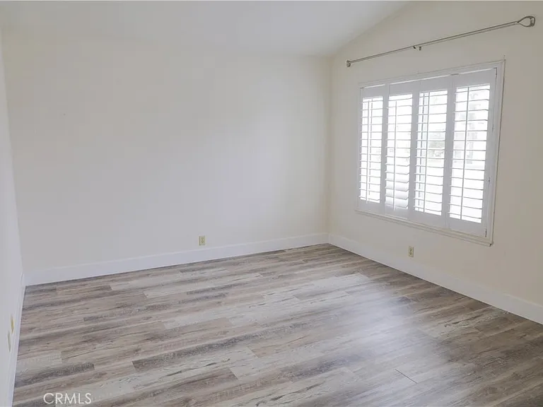27832 Ruisenor — Photo 21