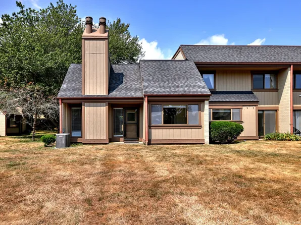 85 Viscount Drive #2F, Milford, CT 06460