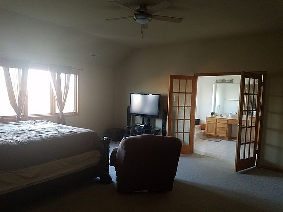 2nd image of 4704 Ashford Dr