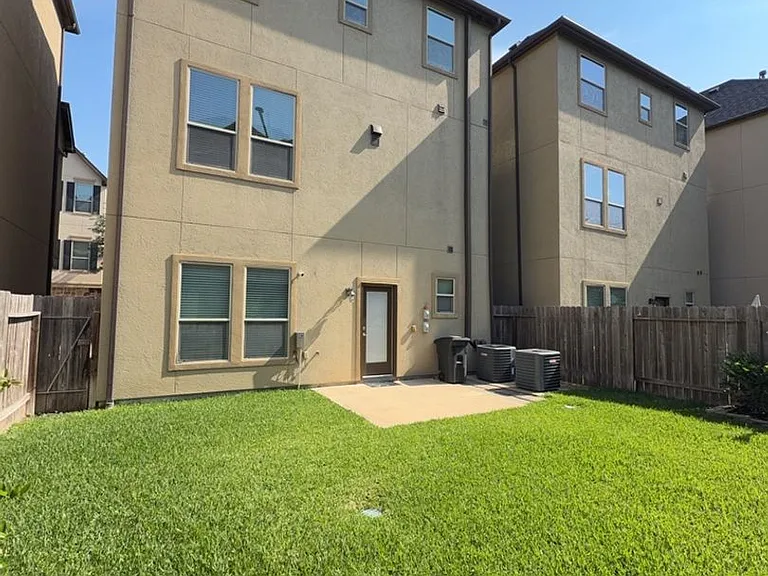 10607 Enclave Shadows Ct — Photo 24