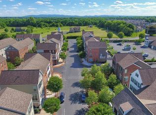 112 Cortland Aly, Mechanicsburg, PA 17050