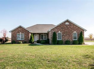 6060 Monarch Xing, Waterloo, IL 62298