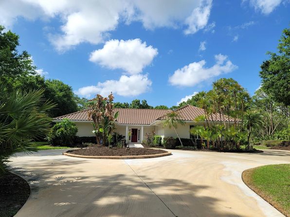 7922 Steeplechase Ct