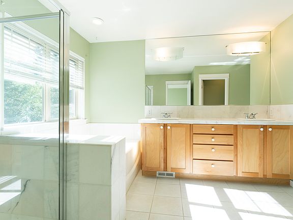 3rd image of 12215 NE 103rd Ln #1