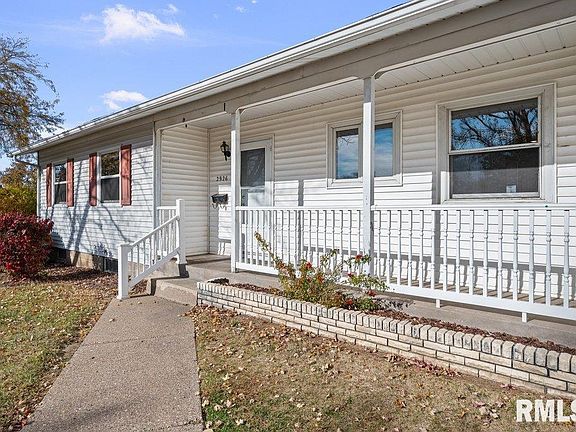 2nd image of 2926 W Lombard St