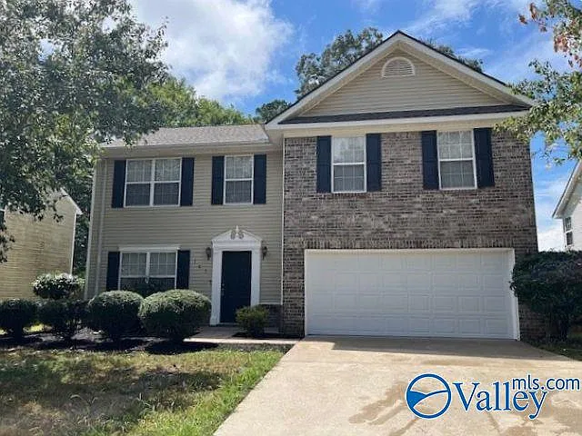 3 bed, 2.5 bath, 2134 sqft, $1,800 — Photo 1