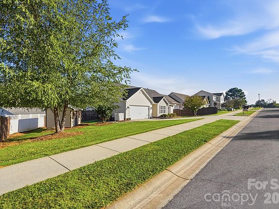 5th image of 2008 Stepping Stone Ln