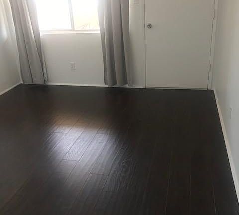 3rd image of 212 15th St #A