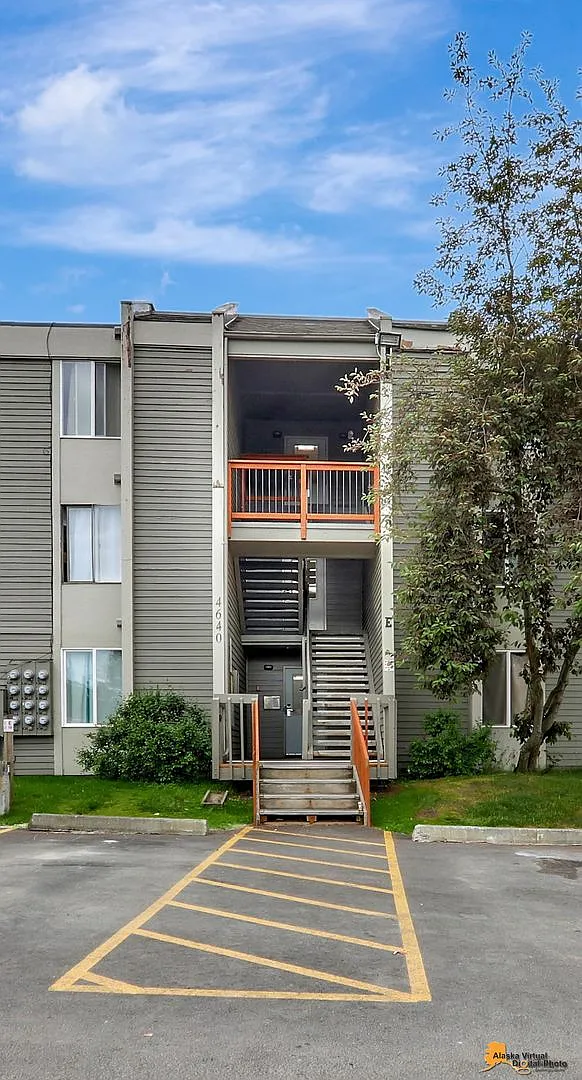 Cozy Condo for Rent in East Anchorage! — Photo 2