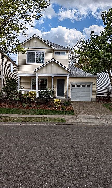 1st image of 1256 NE Kinney St
