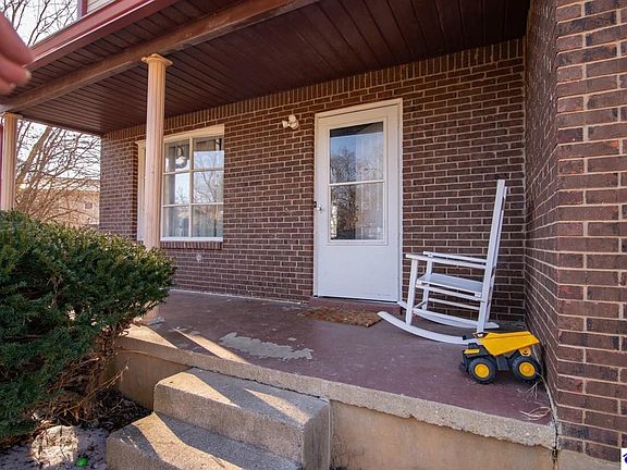 2nd image of 1202 Clear Ridge Ln