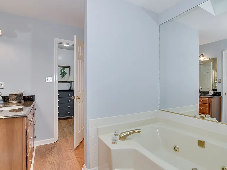 2504 Pinebluff Ct — Photo 25