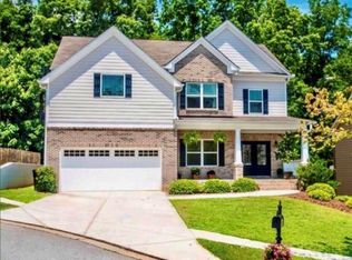 5702 Leaf Ridge Ln, Buford, GA 30518
