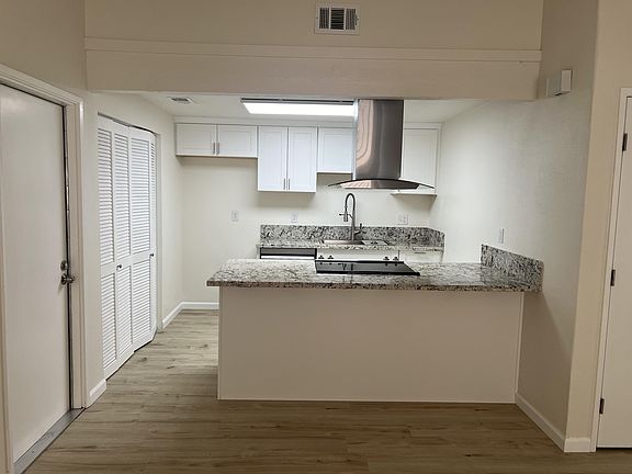 4th image of 5944 Bourbon Dr #5944