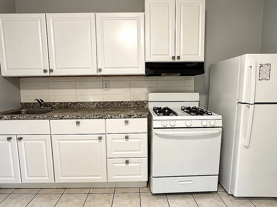 66 Highland Ave #2