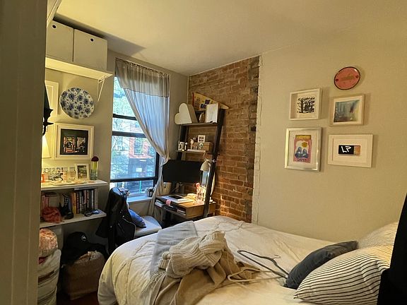 5th image of 514 E 6th St APT 2F