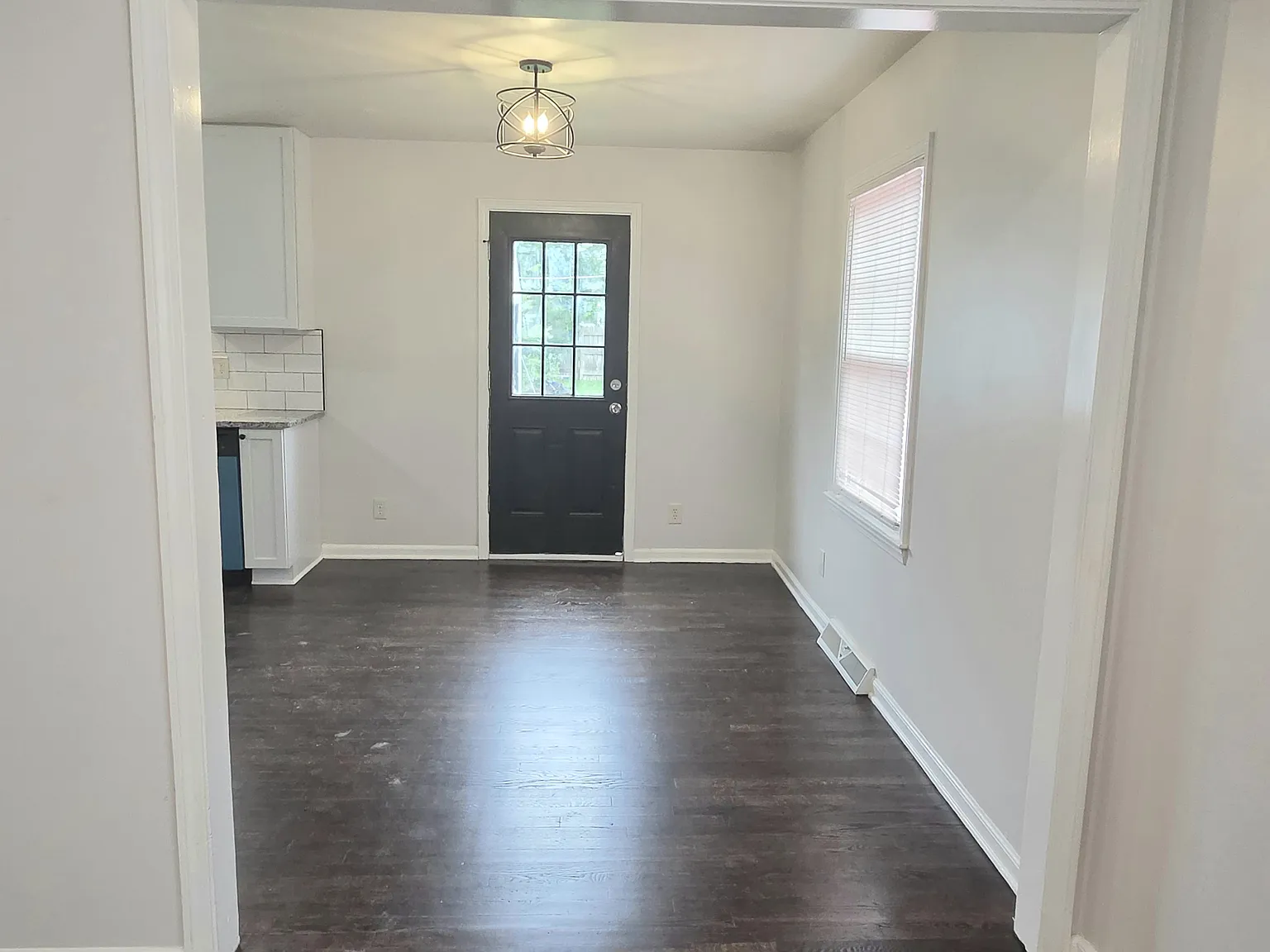 4 bed, 1600 sqft, $1,850 — Photo 3