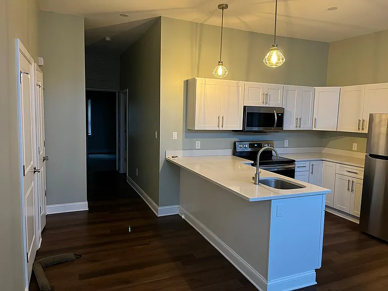 130 Adams St #1 — Photo 16