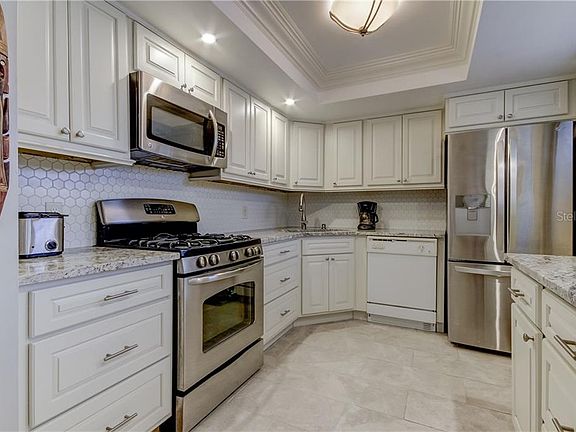 5th image of 1868 Shore Dr S APT 201