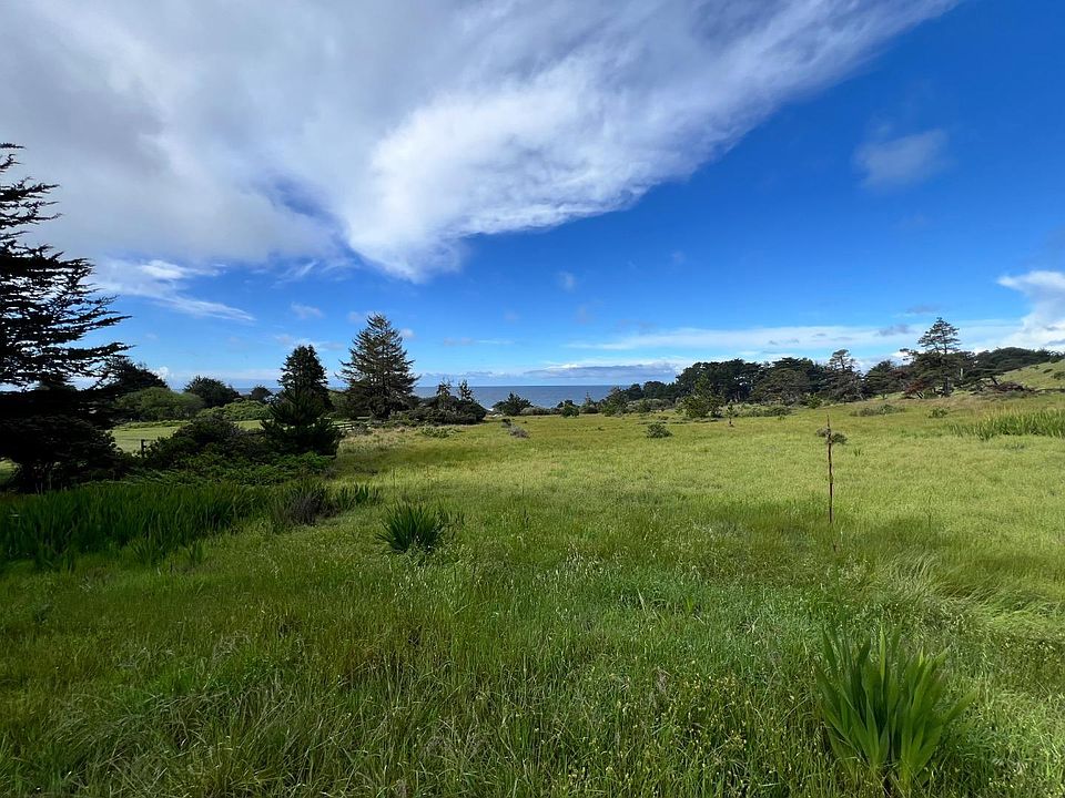 1st image of 375 Spur Close