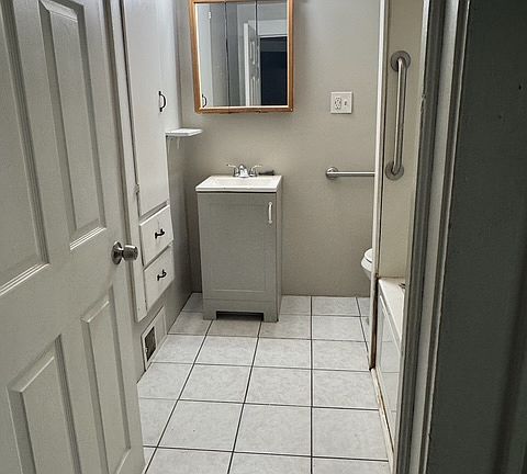 4th image of 1168 Tulip St