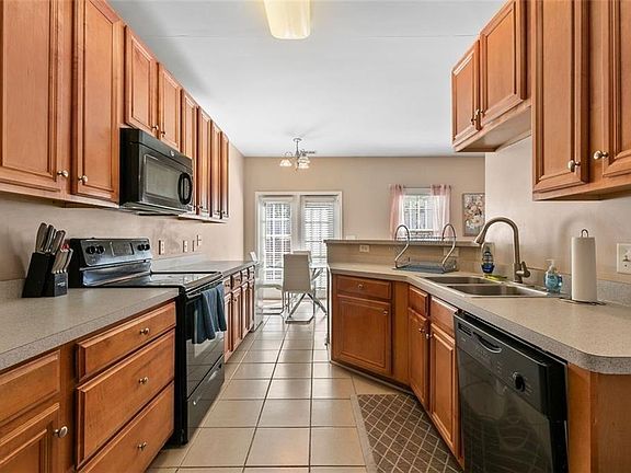 4th image of 2555 Flat Shoals Rd #5