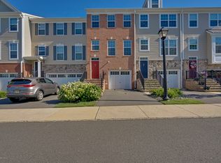 329 Princeton Ct, Shrewsbury, NJ 07702