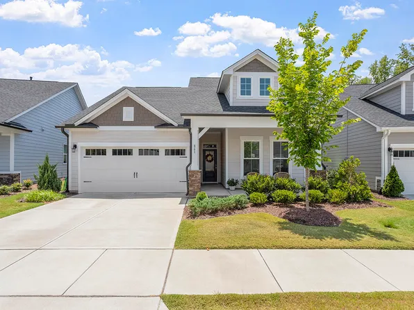 861 Flower Manor Dr, Wendell, NC 27591