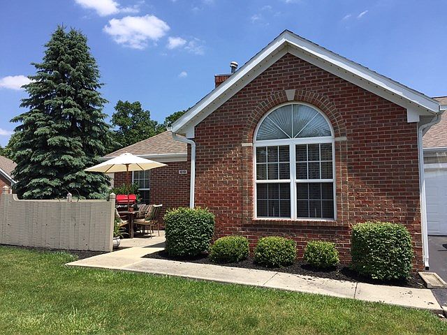 1st image of 619 Hampton Woods Dr