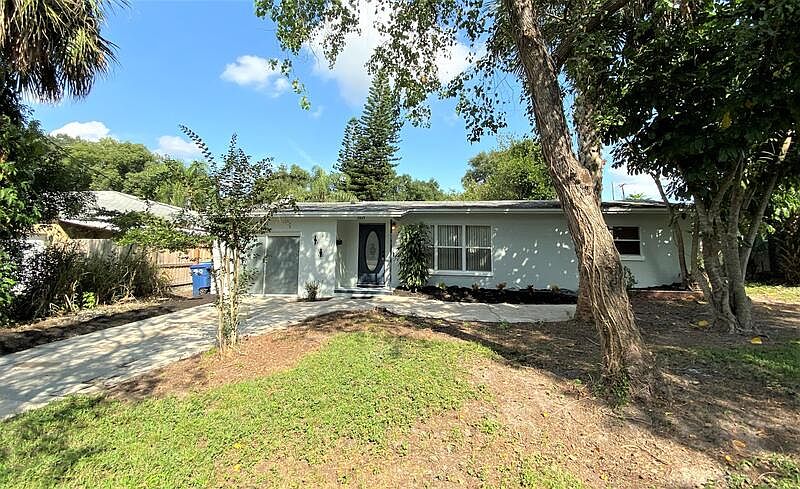 1st image of 2835 Woodside Ave