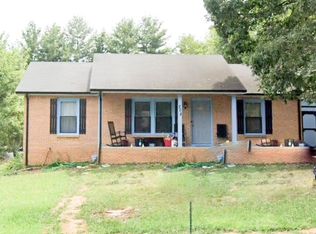 208 Bob White Dr, Clarksville, TN