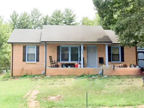 208 Bob White Dr, Clarksville, TN 37042