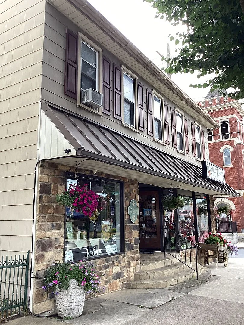 131 E. Main Street — Photo 1