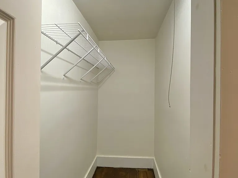 1140 Ash St #201 — Photo 6