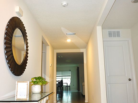 5th image of 2832 Gumbo Limbo Dr