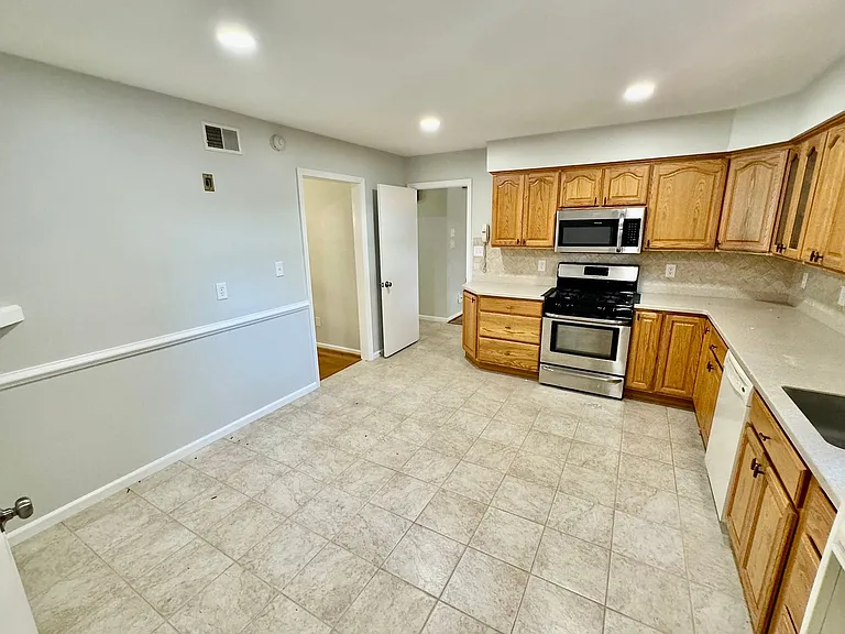 4345 Temple Ct — Photo 5