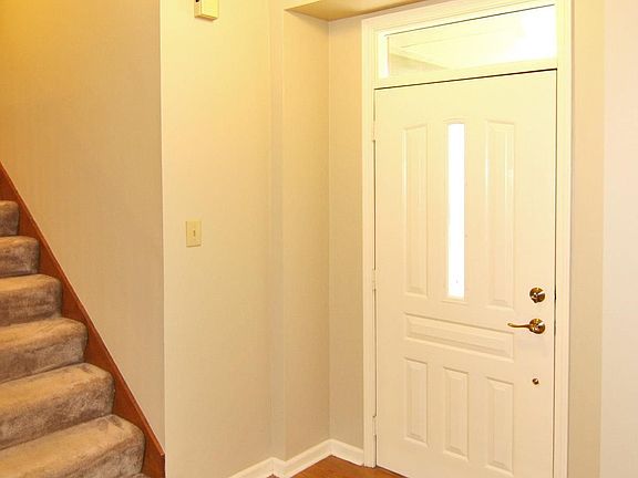 3rd image of 1654 Catalina Way