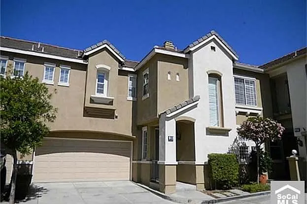 139 Seacountry Ln — Photo 1