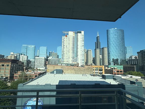 3rd image of 909 W Washington Blvd APT 714