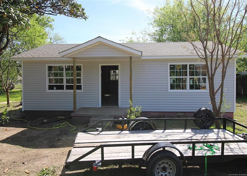2nd image of 514 Kelly Dr
