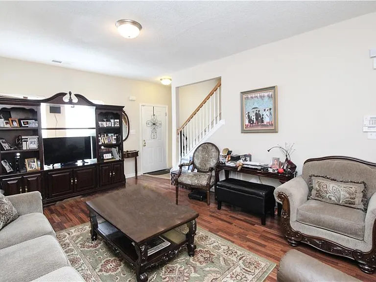 3620 Ginnis Ct SW #4 — Photo 6