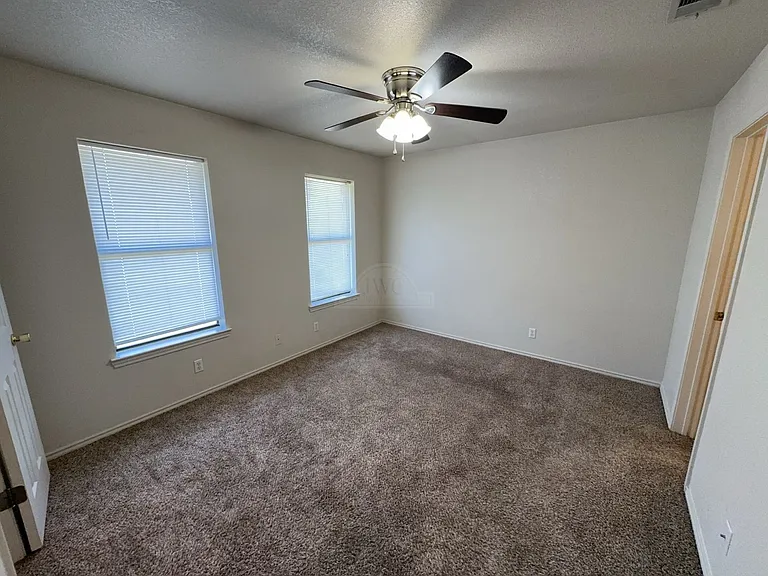 913 McDaniel Circle, Killeen — Photo 14