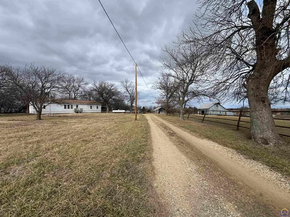 1430 Road 40, Madison, KS 66860