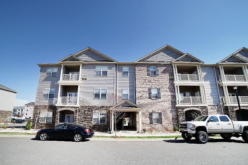 1st image of 120 Portico St APT 305