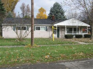 309 Washington St E, Almont, MI 48003