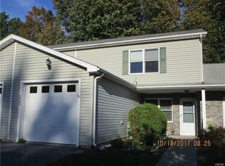 113 Mill Creek Ln, Sackets Harbor, NY 13685