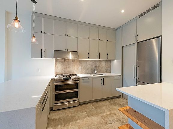 4th image of 486 1st St #B