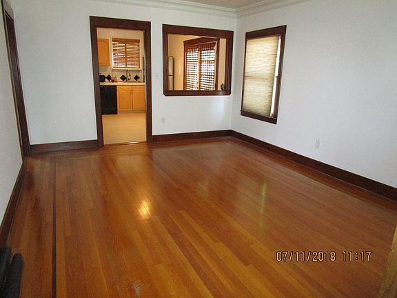 3rd image of 4861 34th St