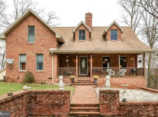 195 Pickett Rd, Dover, PA 17315